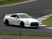 日産 GT-R サーキット専用モデルを発売、ポルシェを意識？ 画像