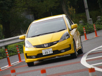 【ホンダ フィットRS 燃費レポート】スポーティでもリッター18.7km 画像