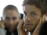 バトン、韓国でのアップグレードに期待 画像