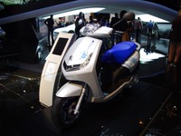 【パリモーターショー10】プジョーの電動スクーター2台、詳細画像 画像