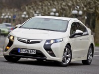 オペルのPHV アンペラ、ボルト より150万円高い 画像