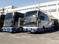 乗客の目が届かない運転席---JRバス飲酒運転 画像