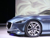 【ロサンゼルスモーターショー10】美しすぎる車、マツダ SHINARI 画像