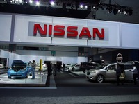 【ロサンゼルスモーターショー10】日産 クエスト は実用性で勝負 画像