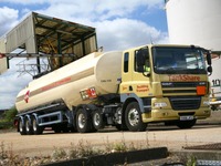 世界のはたらくじどうしゃ写真蔵…勤労感謝の日　気は優しくって力持ち 画像