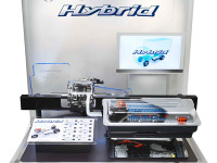 日野、白井社長「小型トラックの半数をハイブリッド車に」 画像