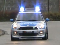MINI EVにポリスカー仕様…未来を先取り!?［動画］ 画像
