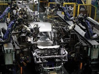 機械受注2か月ぶりプラス、民需は2か月連続マイナス 10月 画像