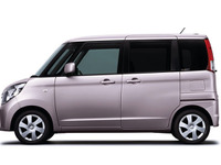 スズキ パレット など2車種、走行中にホイールキャップ脱落 画像