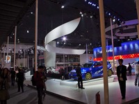 【広州モーターショー10】スバル中国戦略、高級車から身近なクルマへ 画像