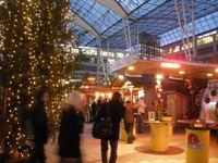 飲酒操縦禁止！ 空港で本格クリスマスマーケット 画像