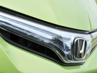 【実燃費対決】2010年の新型車バトル、トップはコレだ！ 画像