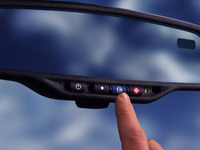 【CES 11】オンスター対応ルームミラー発売へ…他社にも対応 画像
