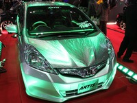 【東京オートサロン11】キズが3Dに見える？…グラインダータトゥー 画像