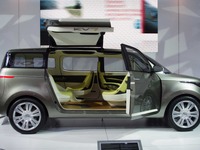 【デトロイトモーターショー11】キア KV7 詳細画像…ガルウィングのバン 画像