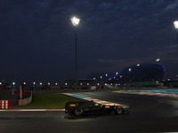 ピレリ、アブダビで初の夜間ウェットテスト実施 画像