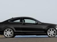 メルセデスベンツ Cクラスクーペ 新型、顧客の若返りを図る 画像