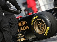 ［写真蔵］F1欧州テスト…4種類のピレリ PZeroが路面を駆る 画像