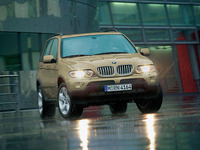 BMW『X5』大幅マイナーチェンジ、全モデルに「xDrive」 画像