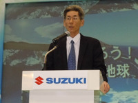 【ジャパンボートショー11】スズキ「従来の取組みでピーク時まで戻すのは困難」 画像