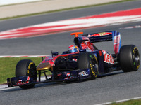 エクレストン「可変ウイングよりも人工雨の方が面白い」 画像