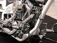 【サクソン 日本発表】高級アメリカンチョッパー、ユニオートが販売 画像