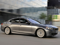 BMW 5シリーズ、8速AT装備の4WDモデルが登場 画像