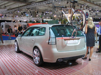 【東京ショー2003出品車】サーブの将来のワゴン?　ハッチバック? 画像