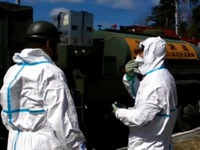 福島原発での放水作業　自衛隊が撮影［動画］ 画像