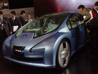 【東京ショー2003速報】バイ・ワイヤはクルマの設計度を高める---トヨタ 画像