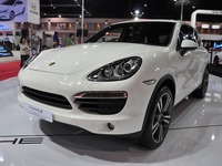 【バンコクモーターショー11】「超」高級車も売れる…カイエン は1日で3台 画像