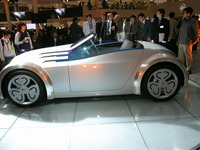 【東京ショー2003速報】日産はコンセプトカーが目白押し、コミューターからミニバンまで 画像