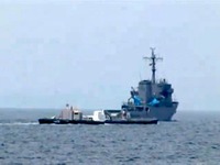 【東日本大震災】海上自衛隊　原発給水作戦、バージ接岸［動画］ 画像
