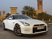 日産 GT-R にとてもVIPな仕様…純金フロントグリル 画像