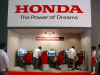 【東京ショー2003速報】ショー会場で『GT4』、穴場はココだ!! 画像