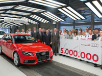 アウディ A4、累計生産500万台を達成 画像