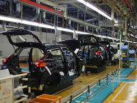 日産、11日より順次生産を再開 画像