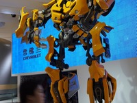 【上海モーターショー11】シボレーブースにトランスフォーマー出現 画像