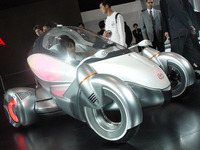 【東京ショー2003速報】トヨタ『PM』の車車間通信---コンセプトを現実に 画像