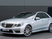 【ニューヨークモーターショー11】メルセデス E63AMG に新エンジン…燃費22％向上 画像