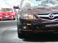 【上海モーターショー11】マツダ アテンザ は先代も併売 画像