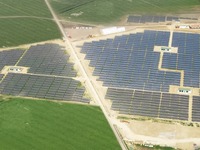 京セラ、イタリアの発電事業者に6MW分の太陽電池モジュールを供給 画像