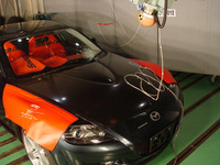 【自動車アセスメント2003】衝突実験を報道陣に公開 画像