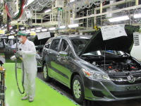 国内自動車生産、3年ぶりプラス…2010年度実績 画像