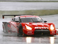 【SUPER GT 開幕戦】決勝…日産 GT-R 本山/トレイルイエ組が優勝 画像