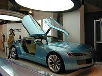 【東京ショー2003続報】クルマとオーディオは同時に開発---ボーズ 画像