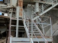 いきなりガラスを割って室内に飛び込むパックボット［動画］ 画像