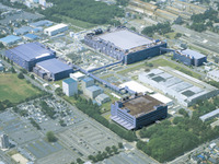 ルネサス那珂工場、生産再開前倒し 画像