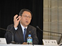 トヨタ豊田社長「歯を食いしばって日本でモノづくり」 画像