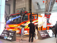 【東京国際消防防災展】はしご車は難しい---シミュレーター体験 画像